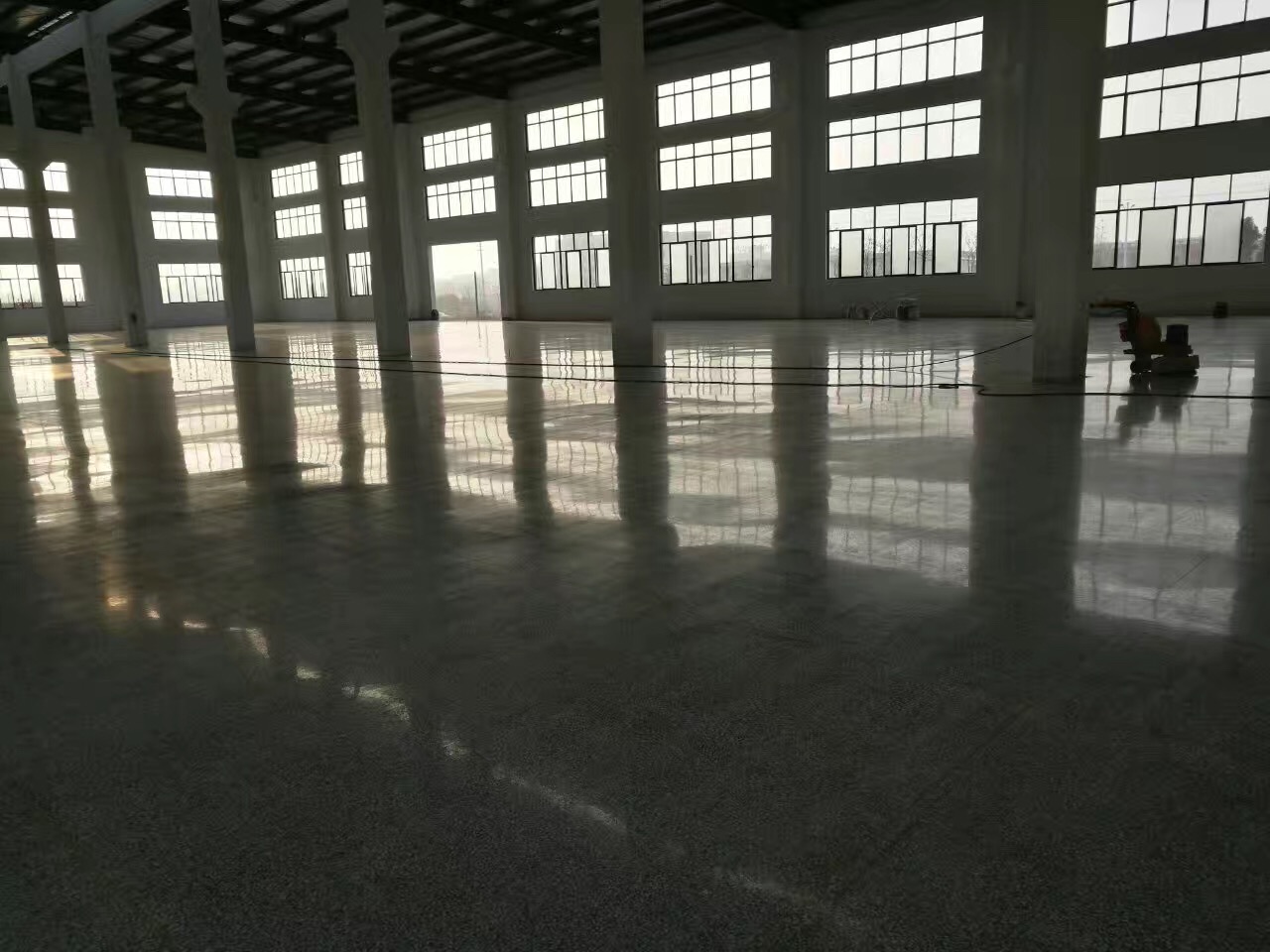 混凝土密封固化劑地坪能起到什么作用？